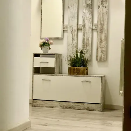 Monolocale Con Tutti I Confort 아파트 *