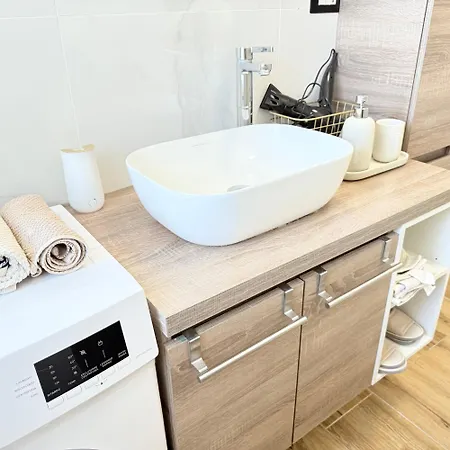 Apartman Monolocale Con Tutti I Confort